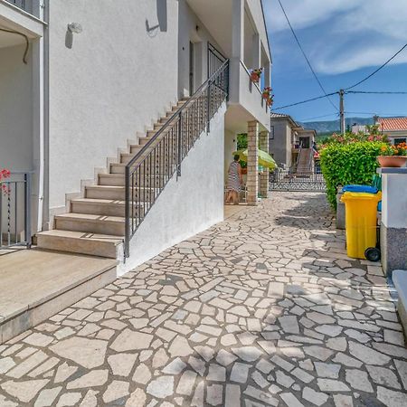 Nice Apartment In Jadranovo With Wifi ภายนอก รูปภาพ