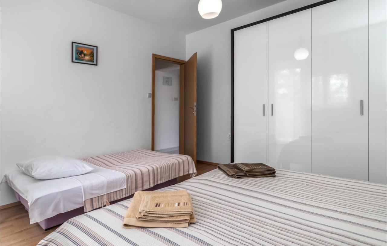 Nice Apartment In Jadranovo With Wifi ภายนอก รูปภาพ