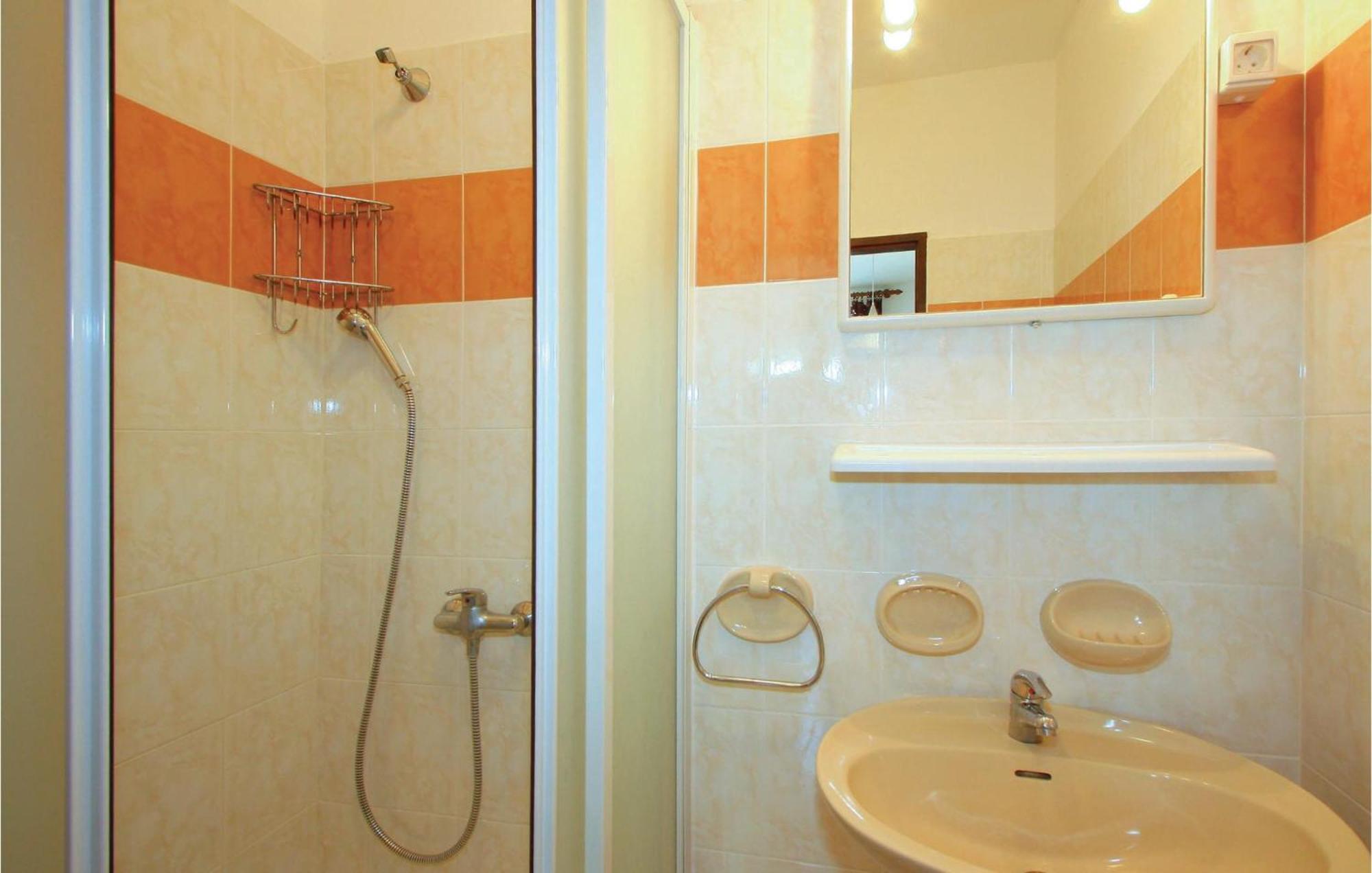 Nice Apartment In Jadranovo With Wifi ภายนอก รูปภาพ